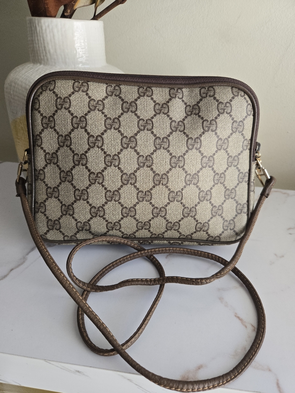 Vintage Gucci GG Supreme Crossbody Bag - Picture 3 of 14
